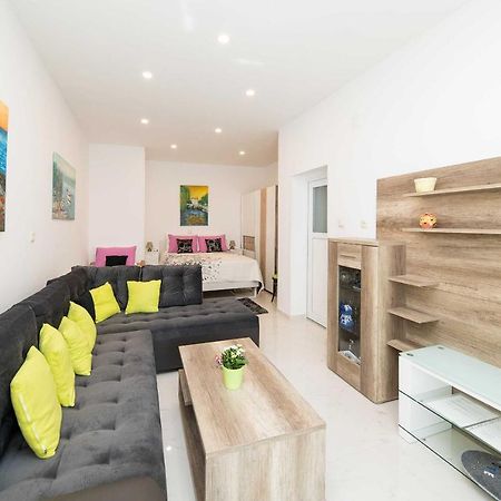 Anvedor Apartment Crikvenica Exterior foto